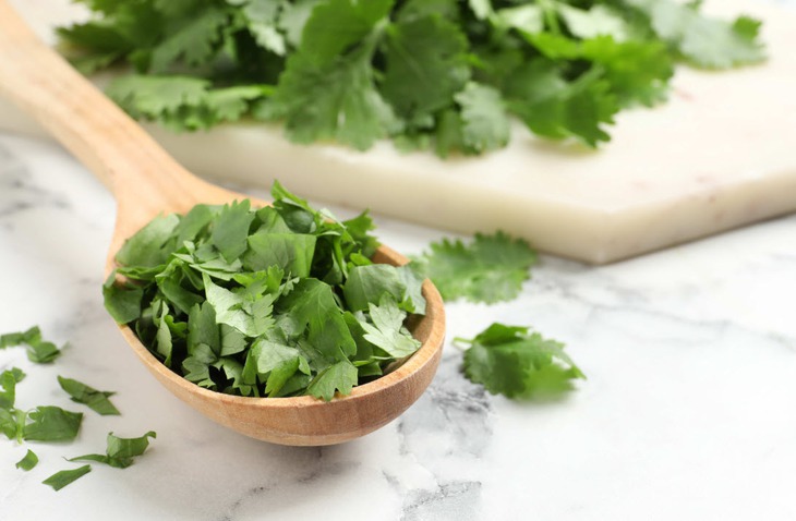 Rau mùi có thực sự giúp “thải độc thận”?- Ảnh 1.