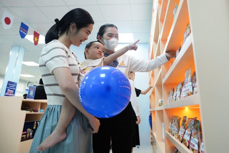 VNVC ra mắt chuỗi gian hàng tiện ích, cung cấp sản phẩm sức khỏe an toàn cho gia đình- Ảnh 2.