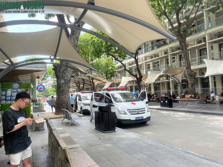 Bệnh viện chống nóng cho người nhà bệnh nhân- Ảnh 2. Bệnh viện chống nóng cho người nhà bệnh nhân- Ảnh 2.