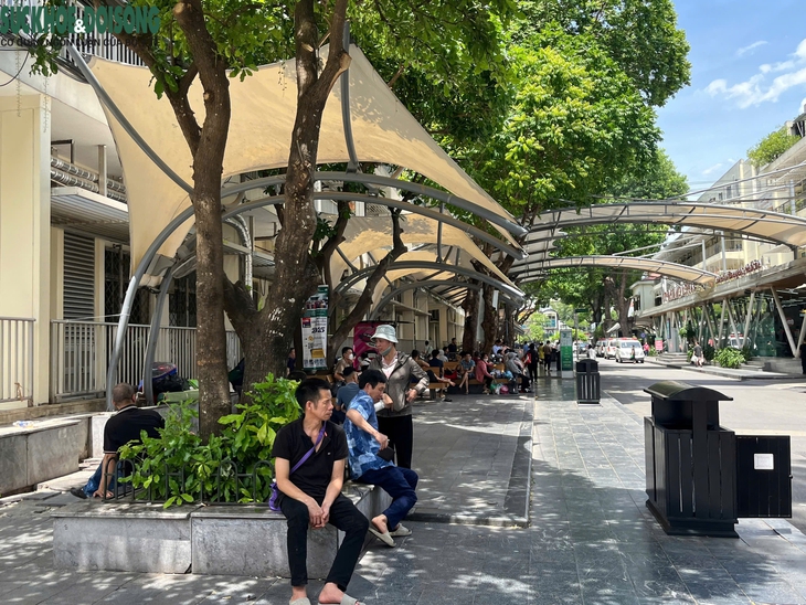 Bệnh viện chống nóng cho người nhà bệnh nhân- Ảnh 5. Bệnh viện chống nóng cho người nhà bệnh nhân- Ảnh 5.