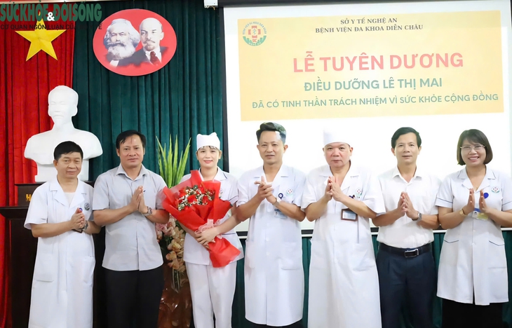 Tuyên dương nữ điều dưỡng ép tim liên tục cứu cụ bà đuối nước- Ảnh 1.