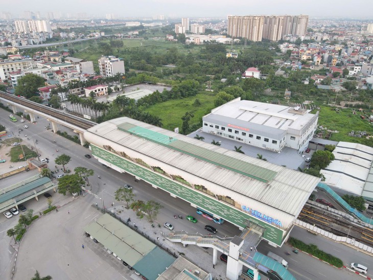 Hà Nội Metro nêu tiến độ ‘vá’ mái nhà ga tàu Cát Linh - Hà Đông- Ảnh 2. Hà Nội Metro nêu tiến độ ‘vá’ mái nhà ga tàu Cát Linh - Hà Đông- Ảnh 2.