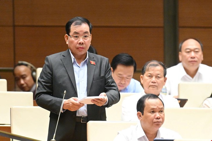 Nghị trường Quốc hội lại 'nóng' chuyện dạy thêm, học thêm- Ảnh 3. Nghị trường Quốc hội lại 'nóng' chuyện dạy thêm, học thêm- Ảnh 3.