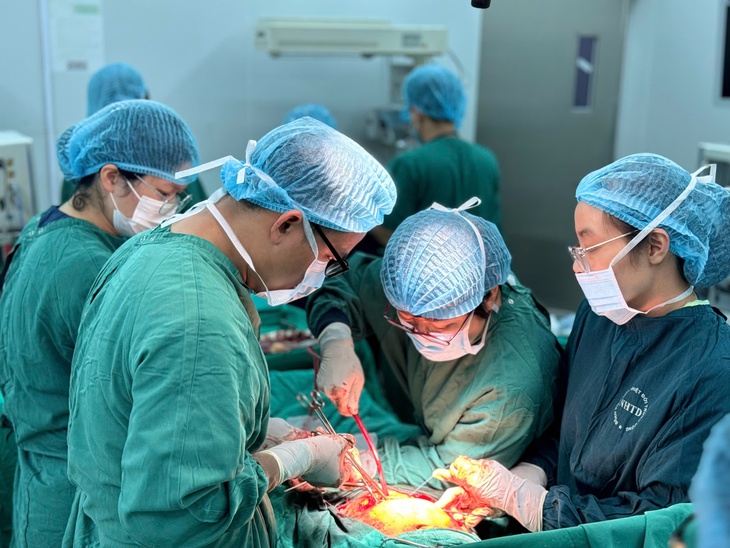 Tự phá thai bằng thuốc tại nhà, sản phụ nguy kịch phải cắt bỏ tử cung- Ảnh 2.