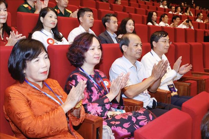 Tổng Bí thư Tô Lâm dự Lễ kỷ niệm 100 năm Ngày Báo chí cách mạng Việt Nam- Ảnh 17. Tổng Bí thư Tô Lâm dự Lễ kỷ niệm 100 năm Ngày Báo chí cách mạng Việt Nam- Ảnh 17.