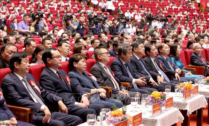 Tổng Bí thư Tô Lâm dự Lễ kỷ niệm 100 năm Ngày Báo chí cách mạng Việt Nam- Ảnh 18. Tổng Bí thư Tô Lâm dự Lễ kỷ niệm 100 năm Ngày Báo chí cách mạng Việt Nam- Ảnh 18.