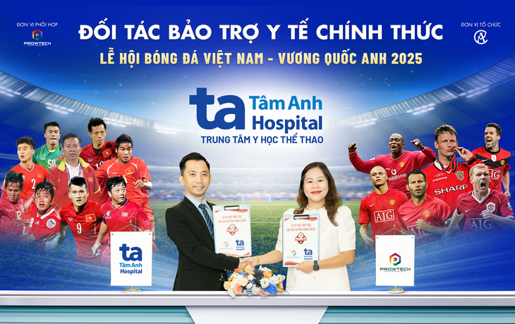 Loạt huyền thoại Manchester Reds được BVĐK Tâm Anh chăm sóc y tế khi đến Việt Nam- Ảnh 1.