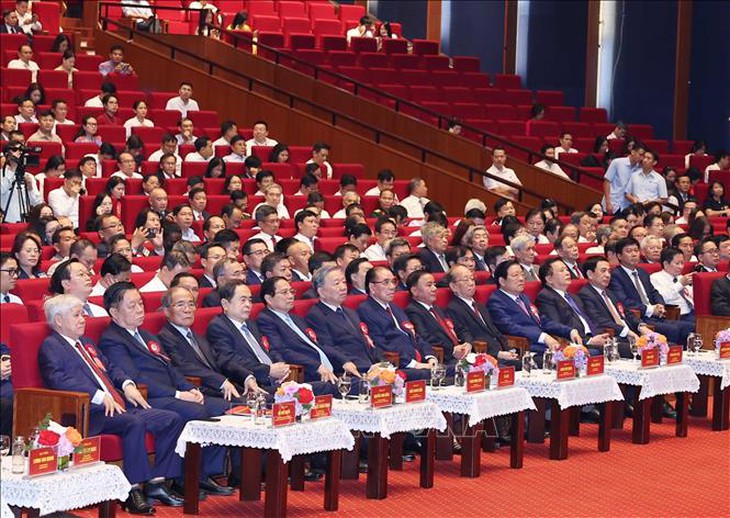 Tổng Bí thư Tô Lâm dự Lễ kỷ niệm 100 năm Ngày Báo chí cách mạng Việt Nam- Ảnh 9. Tổng Bí thư Tô Lâm dự Lễ kỷ niệm 100 năm Ngày Báo chí cách mạng Việt Nam- Ảnh 9.