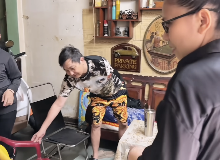 Giọng ca bolero từng bị tai nạn mất một cánh tay, sau 10 năm giờ ra sao?- Ảnh 1.