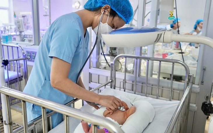 Cứu sống sản phụ bị rau bong non sau tai nạn- Ảnh 2.
