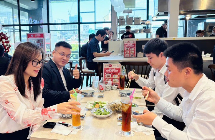 Acecook Việt Nam khai trương nhà hàng Japanese Dining (La La La) tại AEON Mall Xuân Thủy, Hà Nội- Ảnh 2. Acecook Việt Nam khai trương nhà hàng Japanese Dining (La La La) tại AEON Mall Xuân Thủy, Hà Nội- Ảnh 2.