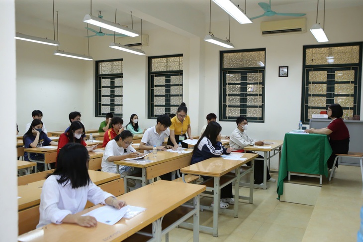 Hơn 9.000 thí sinh không đến làm thủ tục dự thi tốt nghiệp THPT 2025- Ảnh 1.