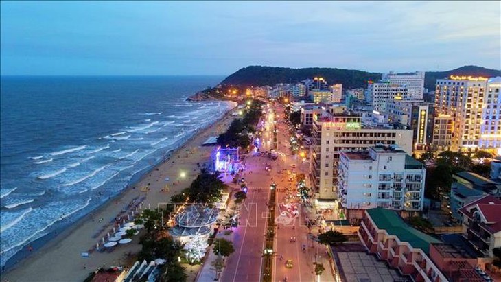 Thanh Hóa: Dừng hoạt động xe điện 4 bánh chở du khách ở Sầm Sơn từ 1/7- Ảnh 1.