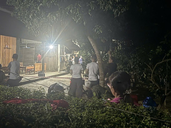 Con trai dùng dao chém mẹ ruột tử vong- Ảnh 1.
