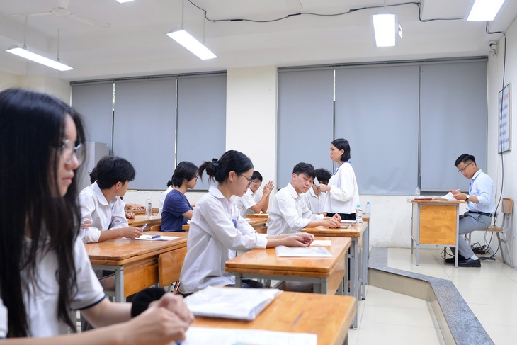 Sĩ tử cả nước tự tin chinh phục môn Toán kỳ thi tốt nghiệp THPT 2025- Ảnh 7.