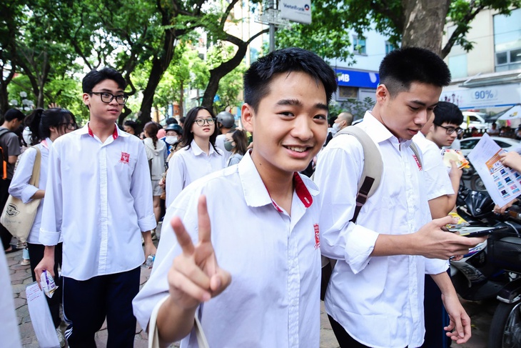 10 thí sinh bị đình chỉ thi tốt nghiệp THPT năm 2025- Ảnh 1.