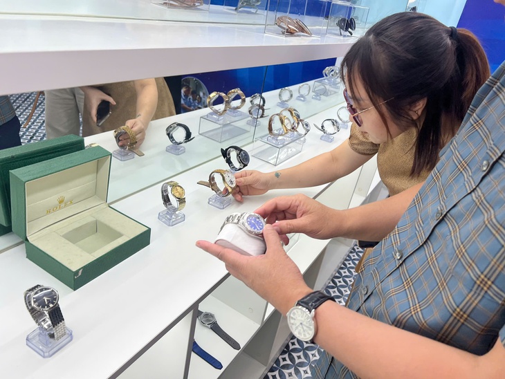 Bộ Công thương sẽ tiếp tục kiểm tra, kiểm soát thị trường tìm hàng giả- Ảnh 1.