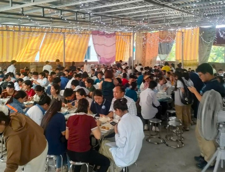 Tiếp sức mùa thi: Ấm áp những bữa cơm 0 đồng, phòng nghỉ miễn phí cho sĩ tử 2K7- Ảnh 6.