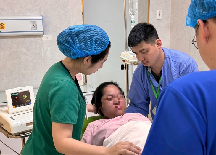 Chồng được nghỉ chăm vợ sau sinh: Không chỉ là chế độ, còn là yêu thương- Ảnh 1.