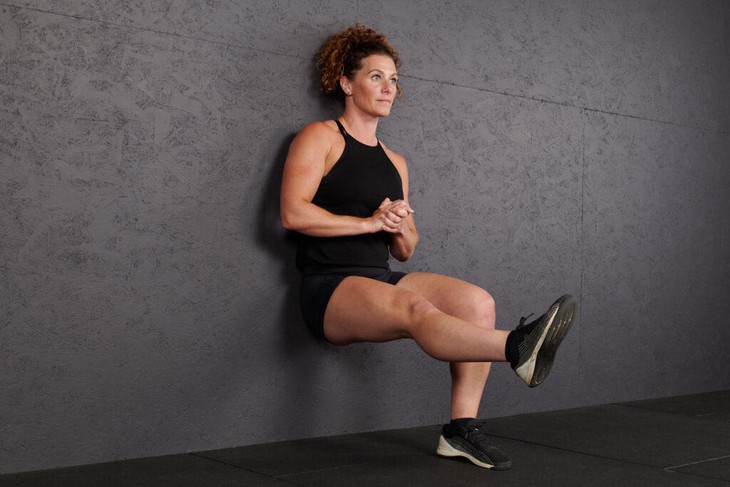 12 Amazing Wall Sit Variations | Mirafit