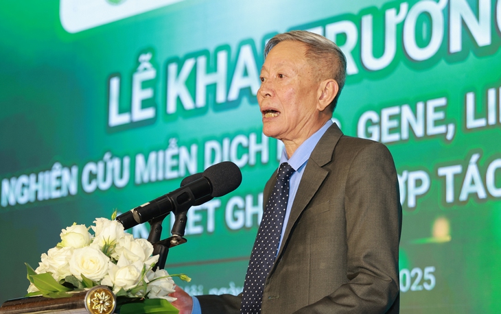 Thứ trưởng Bộ Y tế: Liệu pháp miễn dịch, gene, tế bào gốc đang mang lại những hy vọng lớn cho người bệnh- Ảnh 4. Thứ trưởng Bộ Y tế: Liệu pháp miễn dịch, gene, tế bào gốc đang mang lại những hy vọng lớn cho người bệnh- Ảnh 4.