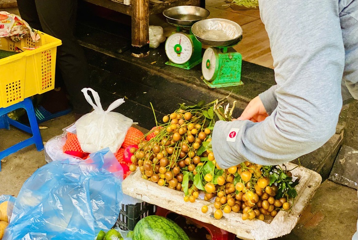 Loại quả ăn vặt dân dã vào mùa, chị em thi nhau săn đón thưởng thức- Ảnh 2. Loại quả ăn vặt dân dã vào mùa, chị em thi nhau săn đón thưởng thức- Ảnh 2.