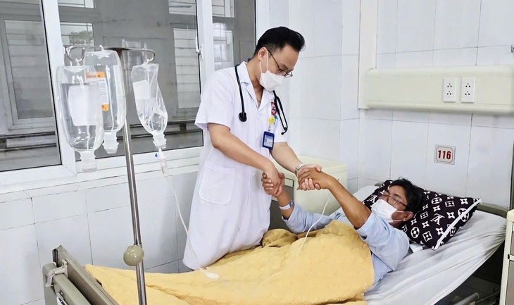 Ăn con so biển, người đàn ông phải nhập viện cấp cứu- Ảnh 1. Ăn con so biển, người đàn ông phải nhập viện cấp cứu- Ảnh 1.
