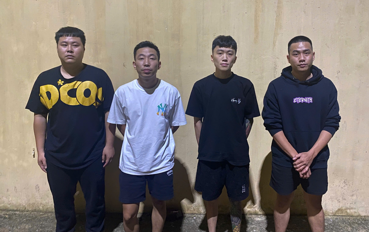 Bắt giữ nhóm đối tượng cho vay nặng lãi dưới hình thức cầm cố tài khoản iCloud- Ảnh 1. Bắt giữ nhóm đối tượng cho vay nặng lãi dưới hình thức cầm cố tài khoản iCloud- Ảnh 1.