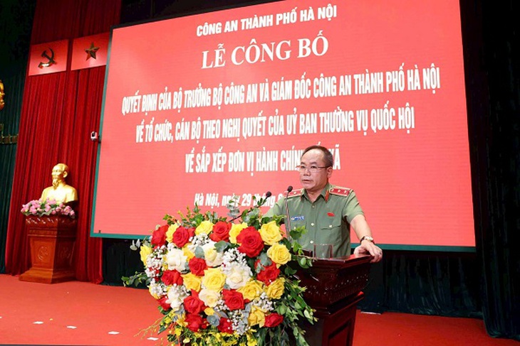 Hà Nội công bố quyết định của Bộ trưởng Bộ Công an về tổ chức cán bộ 126 đơn vị hành chính cấp xã- Ảnh 1. Hà Nội công bố quyết định của Bộ trưởng Bộ Công an về tổ chức cán bộ 126 đơn vị hành chính cấp xã- Ảnh 1.
