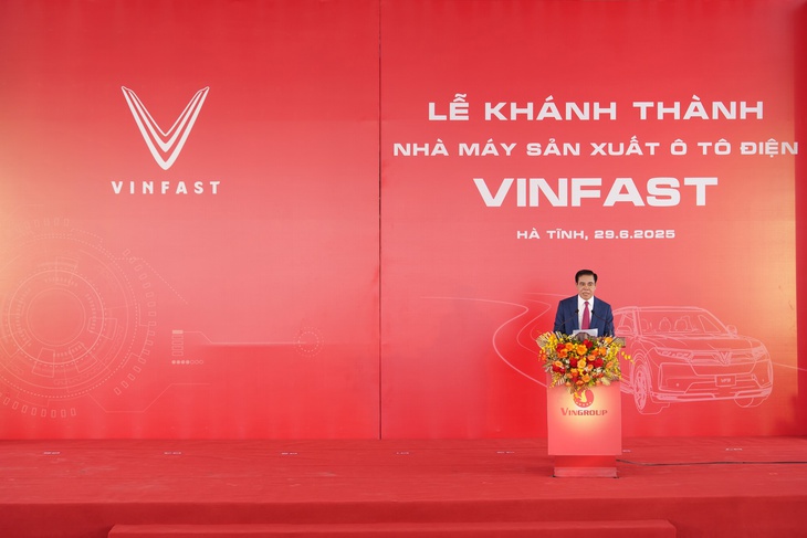 Phó Thủ tướng dự lễ khánh thành nhà máy sản xuất ô tô điện VinFast Hà Tĩnh- Ảnh 3. Phó Thủ tướng dự lễ khánh thành nhà máy sản xuất ô tô điện VinFast Hà Tĩnh- Ảnh 3.