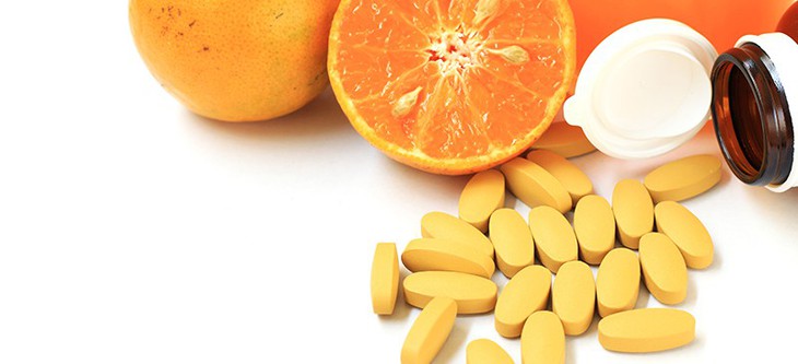 Đang uống thuốc tránh thai có nên bổ sung vitamin C?- Ảnh 1.