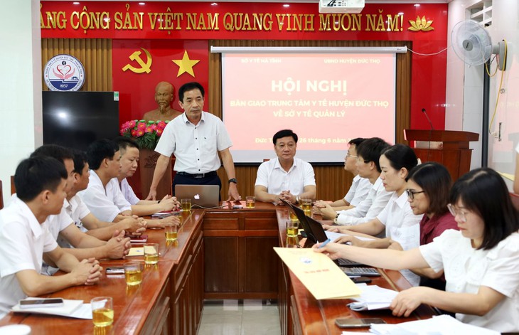 Hà Tĩnh hoàn tất việc chuyển giao các đơn vị y tế tuyến huyện- Ảnh 1. Hà Tĩnh hoàn tất việc chuyển giao các đơn vị y tế tuyến huyện- Ảnh 1.