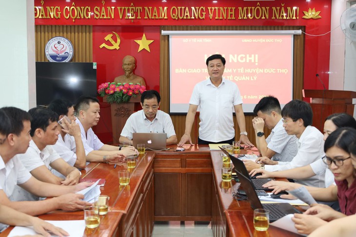 Hà Tĩnh hoàn tất việc chuyển giao các đơn vị y tế tuyến huyện- Ảnh 5. Hà Tĩnh hoàn tất việc chuyển giao các đơn vị y tế tuyến huyện- Ảnh 5.