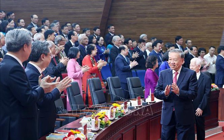 Lãnh đạo Đảng, Nhà nước dự Lễ công bố các nghị quyết, quyết định sáp nhập đơn vị hành chính