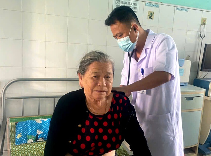 Hà Tĩnh hoàn tất việc chuyển giao các đơn vị y tế tuyến huyện- Ảnh 6. Hà Tĩnh hoàn tất việc chuyển giao các đơn vị y tế tuyến huyện- Ảnh 6.