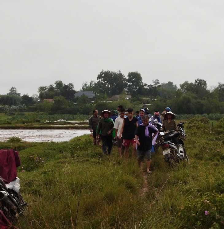 Người đàn ông bị sét đánh tử vong khi đang gieo mạ- Ảnh 1.