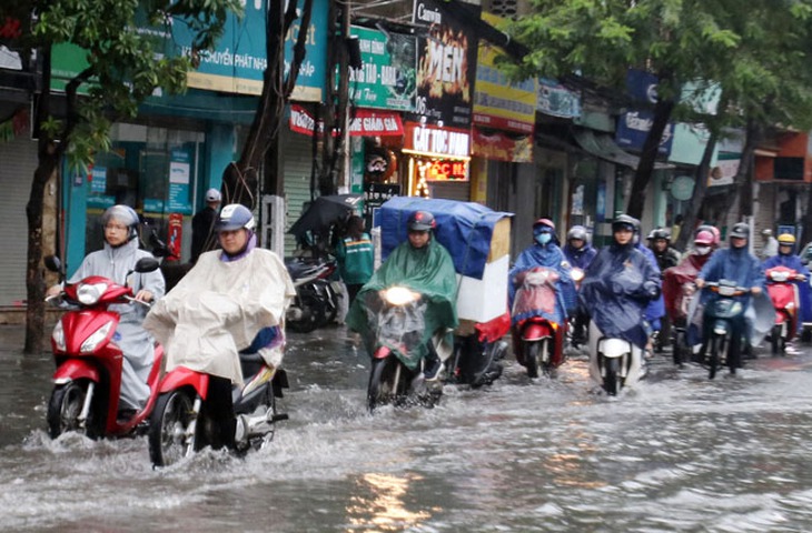 Miền Bắc mưa dông vào chiều tối và đêm nay, đề phòng ngập úng vùng trũng thấp- Ảnh 2.