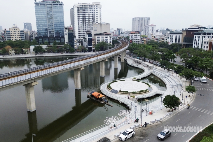 Hồ Hoàng Cầu ‘lột xác’, người dân phấn khởi tập thể dục giữa không gian mới- Ảnh 1.