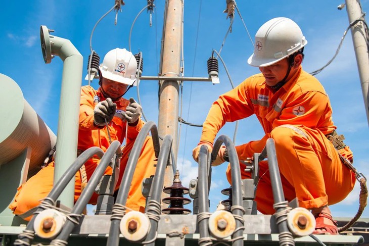 Tiêu thụ điện miền Bắc đạt đỉnh, Thủ tướng chỉ đạo không để thiếu điện trong bất cứ trường hợp nào- Ảnh 1.