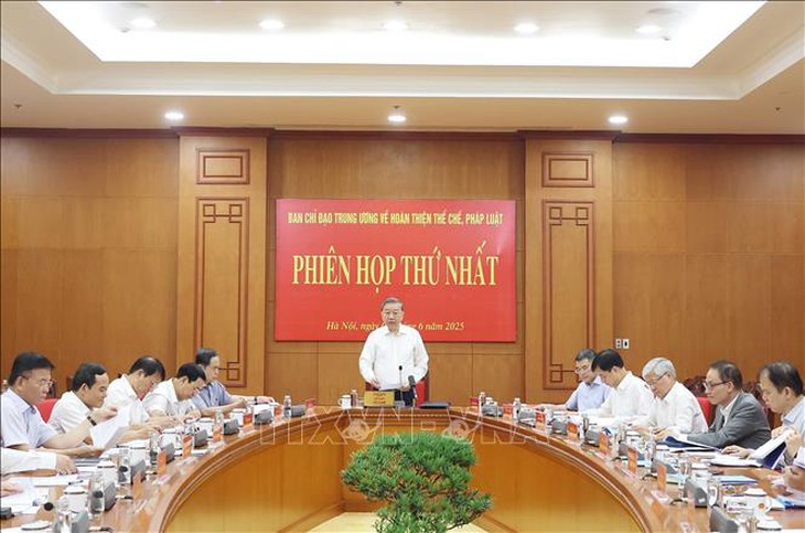 Tổng Bí thư chủ trì Phiên họp thứ nhất Ban Chỉ đạo Trung ương về hoàn thiện thể chế, pháp luật- Ảnh 3. Tổng Bí thư chủ trì Phiên họp thứ nhất Ban Chỉ đạo Trung ương về hoàn thiện thể chế, pháp luật- Ảnh 3.