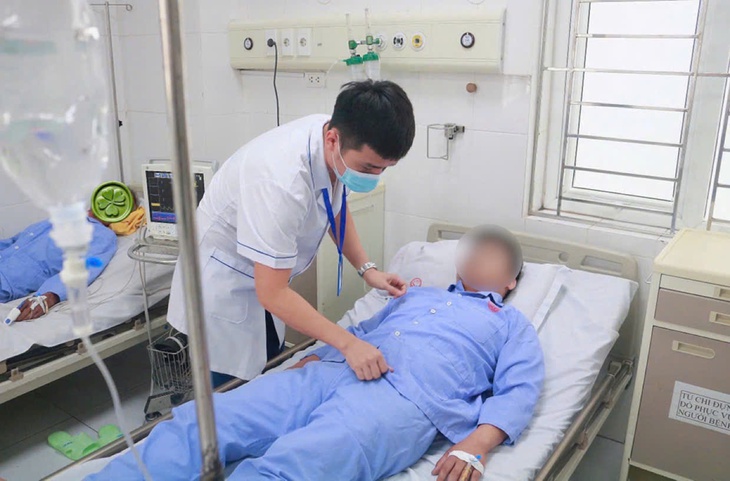 Ăn ve sầu, nam thanh niên Hải Dương bị sốc phản vệ nguy kịch- Ảnh 1.