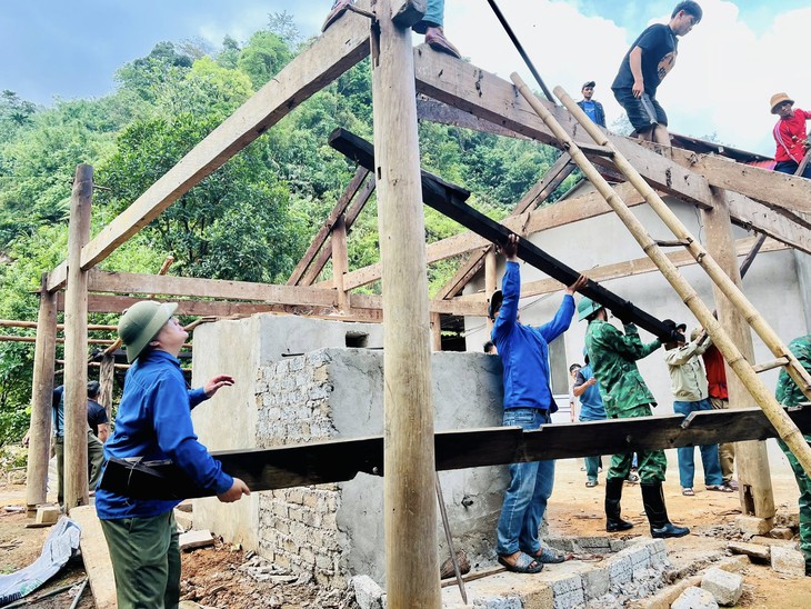 Khắc phúc hậu quả sạt lở, lũ quét ở huyện miền núi Nghệ An- Ảnh 7.