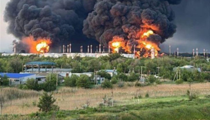 Ukraine tuyên bố ‘tấn công phủ đầu’ thêm hai sân bay khác của Nga- Ảnh 1.