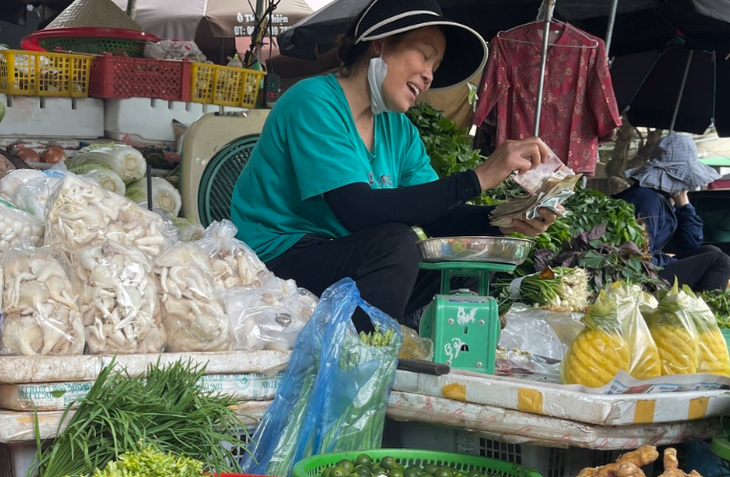 Cửa hàng chỉ nhận thanh toán tiền mặt nhằm 'né thuế': Thiệt nhiều hơn lợi- Ảnh 2.