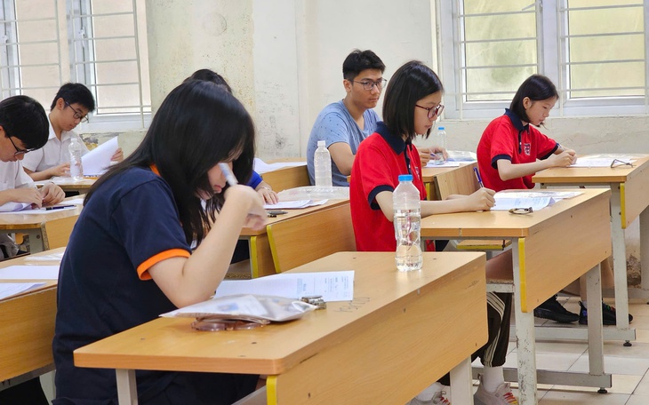 Hơn 400 thí sinh Hà Nội bỏ thi môn Ngữ văn vào lớp 10