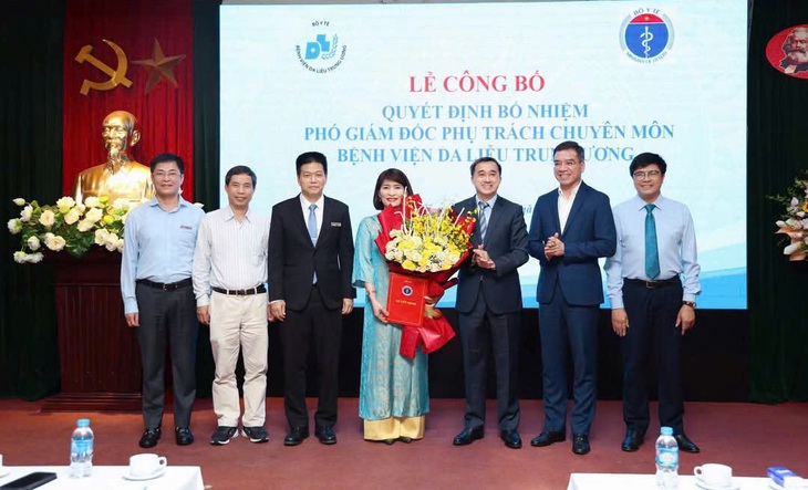 Thứ trưởng Bộ Y tế trao quyết định bổ nhiệm Phó Giám đốc phụ trách chuyên môn Bệnh viện Da liễu Trung ương- Ảnh 3. Thứ trưởng Bộ Y tế trao quyết định bổ nhiệm Phó Giám đốc phụ trách chuyên môn Bệnh viện Da liễu Trung ương- Ảnh 3.