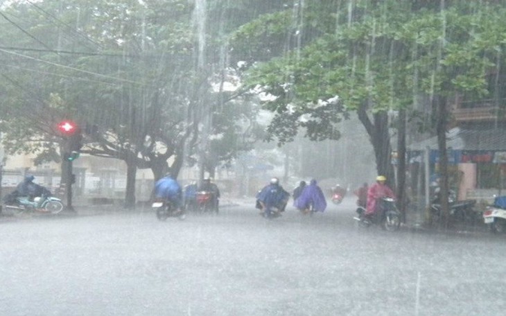 Hà Nội tái diễn mưa dông vào chiều tối nay