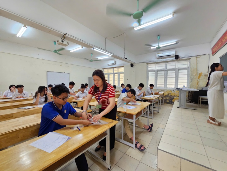 Học sinh Hà Nội tự tin 'khai màn' môn Ngữ văn, khởi động kỳ thi vào lớp 10- Ảnh 10.