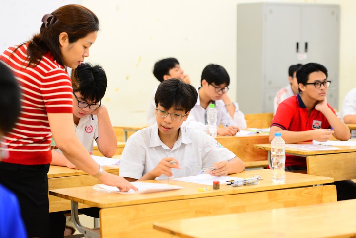 Học sinh Hà Nội tự tin 'khai màn' môn Ngữ văn, khởi động kỳ thi vào lớp 10- Ảnh 15.
