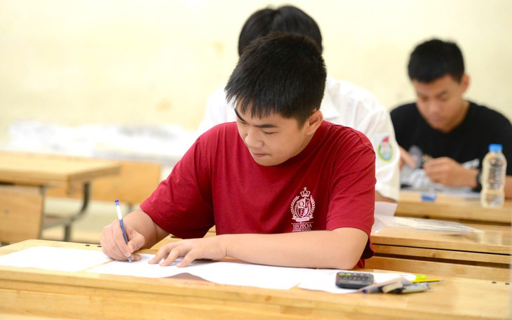 Dự đoán điểm chuẩn vào lớp 10 ở Hà Nội năm 2025
